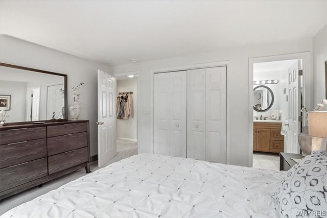 960 Hopkins Road E, Amherst, NY 14221
