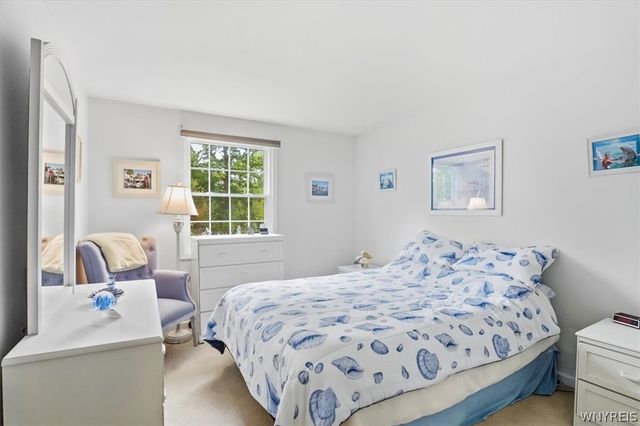 960 Hopkins Road E, Amherst, NY 14221