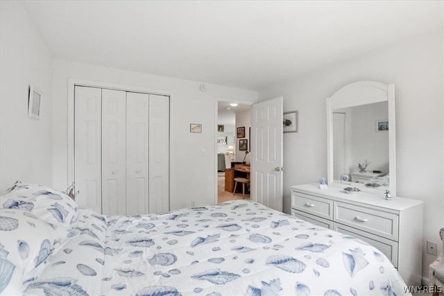 960 Hopkins Road E, Amherst, NY 14221