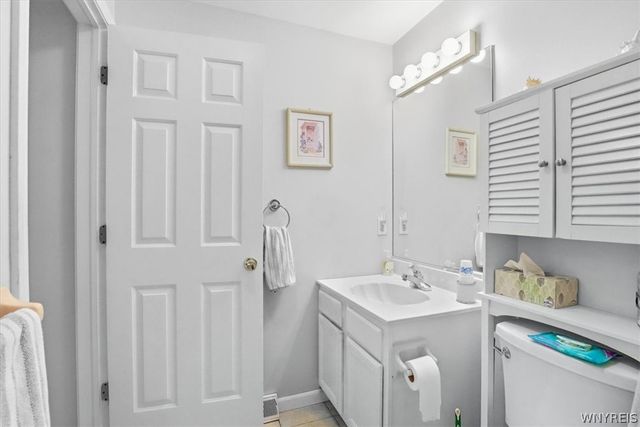 960 Hopkins Road E, Amherst, NY 14221
