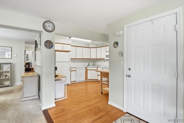 960 Hopkins Road E, Amherst, NY 14221