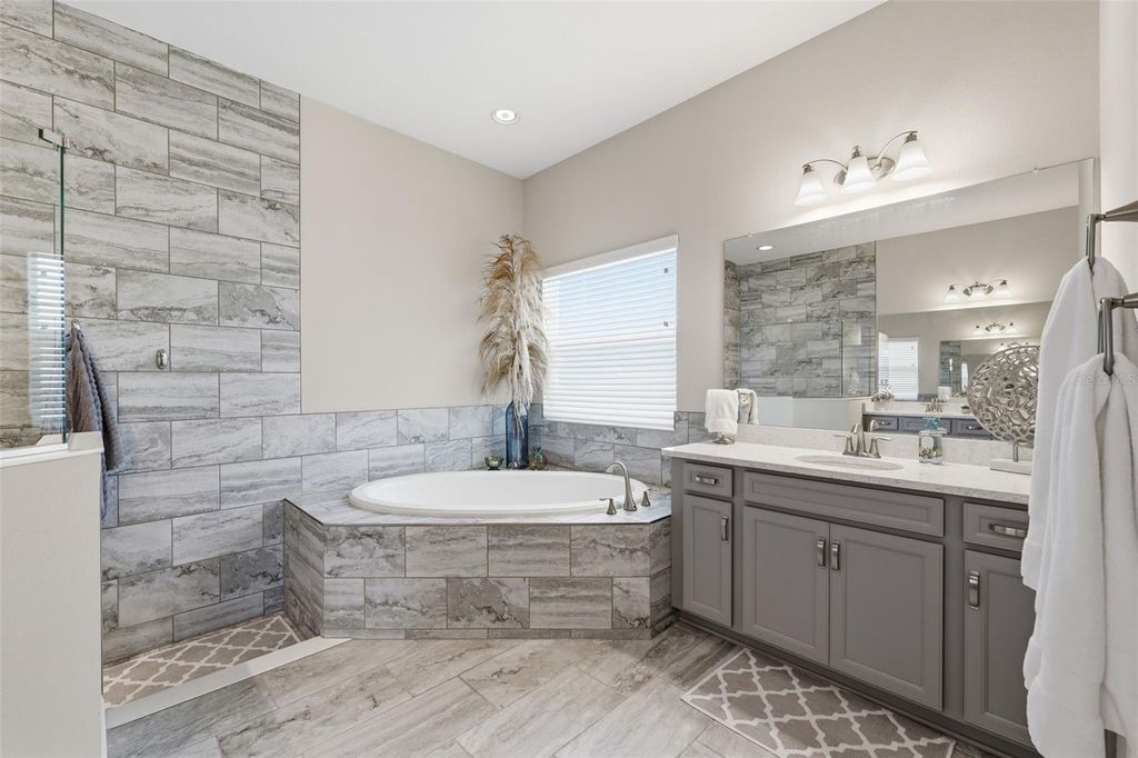 Image 22 of property listing at 8130 WATER COLOR DRIVE, Land O Lakes, FL 34638