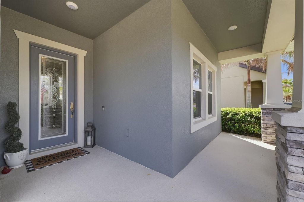 Image 4 of property listing at 8130 WATER COLOR DRIVE, Land O Lakes, FL 34638