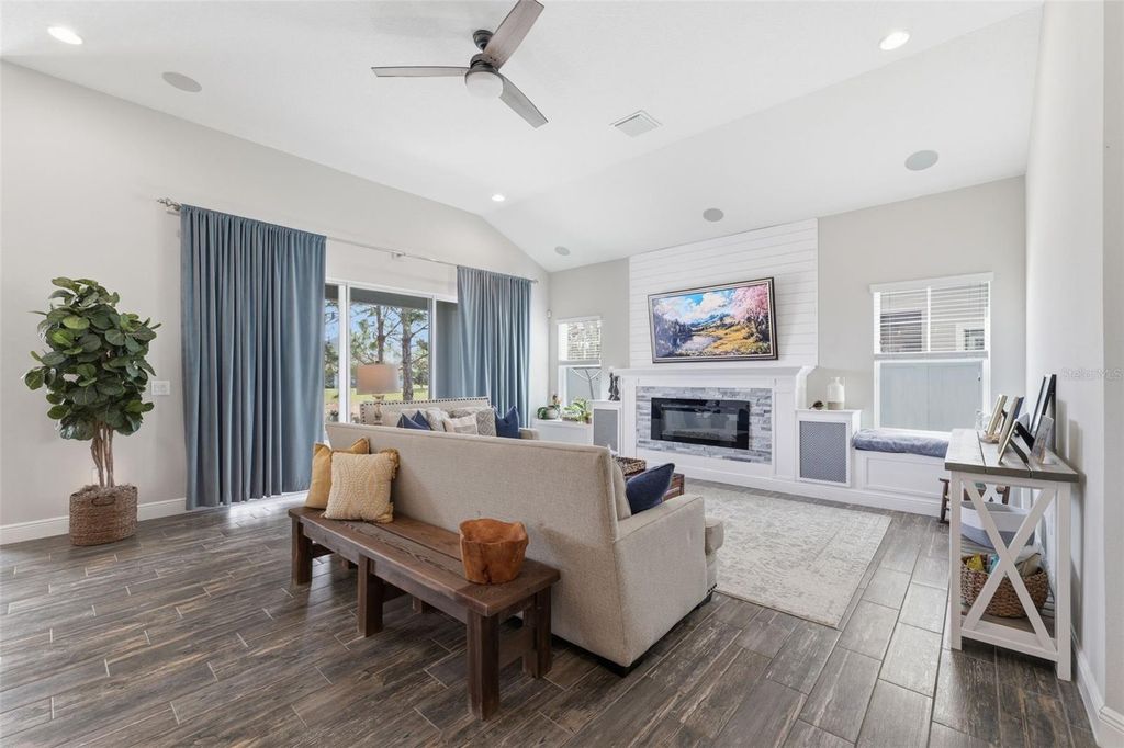 Image 8 of property listing at 8130 WATER COLOR DRIVE, Land O Lakes, FL 34638