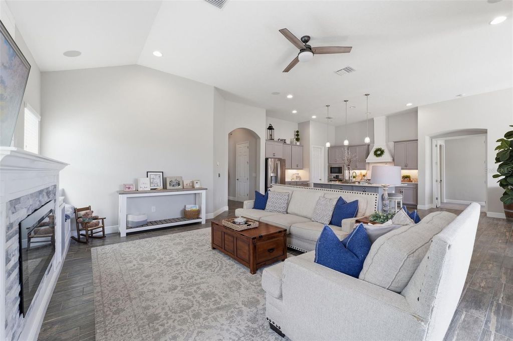 Image 10 of property listing at 8130 WATER COLOR DRIVE, Land O Lakes, FL 34638