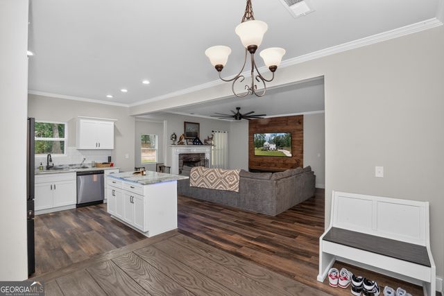 207 Dixon Circle, Williamson, GA 30292