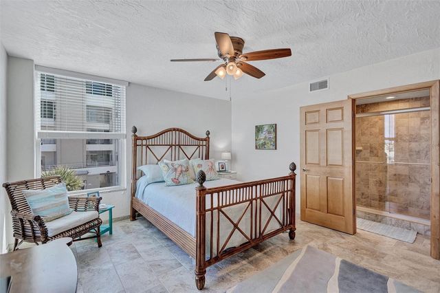 6140 MIDNIGHT PASS ROAD 101, Sarasota, FL 34242