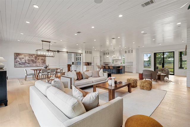 16908 Whispering Breeze, Austin, TX 78738