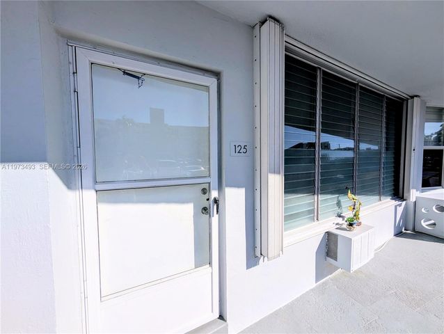3177 S Ocean Dr 125, Hallandale Beach, FL 33009
