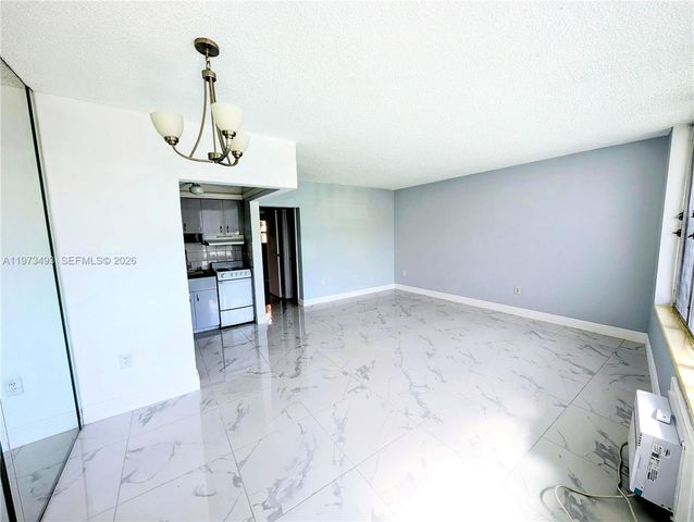 3177 S Ocean Dr 125, Hallandale Beach, FL 33009