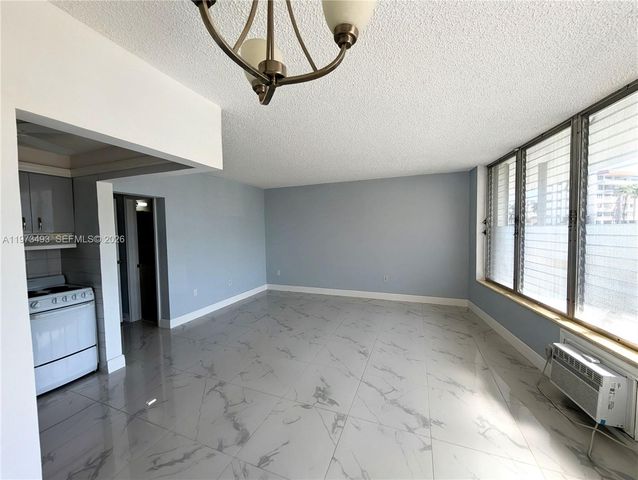 3177 S Ocean Dr 125, Hallandale Beach, FL 33009