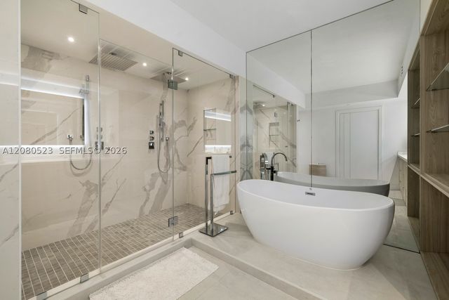 450 Alton Rd 2505, Miami Beach, FL 33139