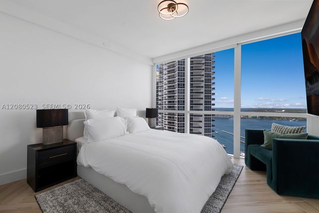 450 Alton Rd 2505, Miami Beach, FL 33139