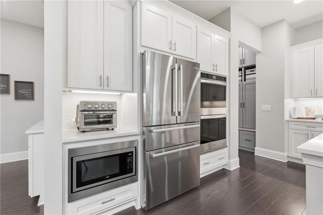 419 Oakleigh Avenue, Woodstock, GA 30188