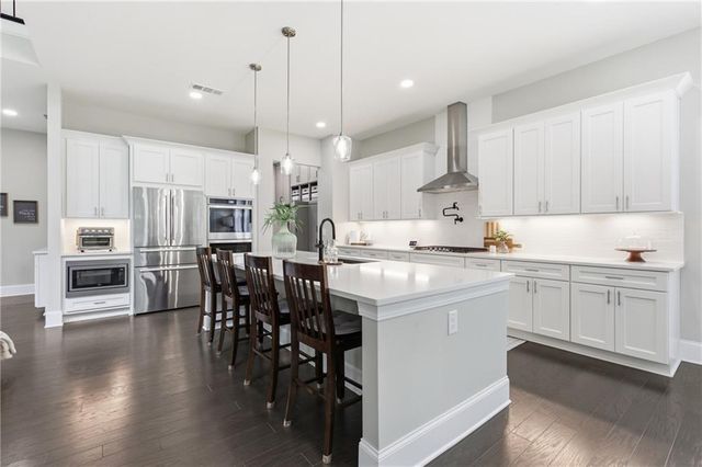 419 Oakleigh Avenue, Woodstock, GA 30188