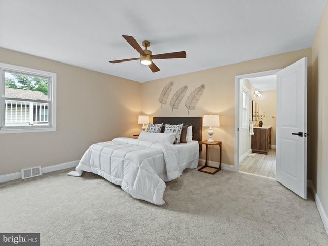 406 YORKSHIRE RD, Cherry Hill, NJ 08034