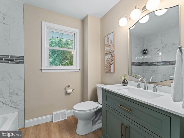 406 YORKSHIRE RD, Cherry Hill, NJ 08034