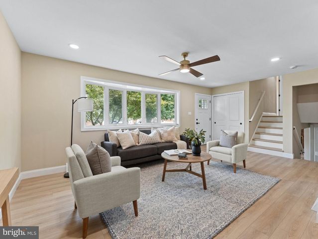 406 YORKSHIRE RD, Cherry Hill, NJ 08034