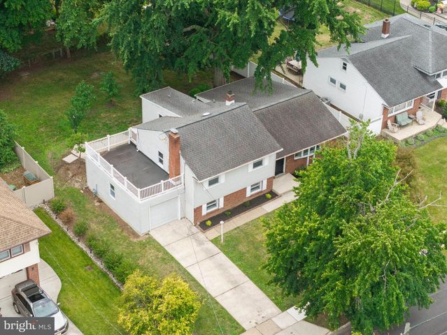 406 YORKSHIRE RD, Cherry Hill, NJ 08034