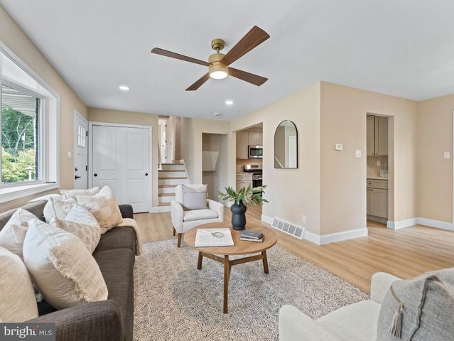 406 YORKSHIRE RD, Cherry Hill, NJ 08034