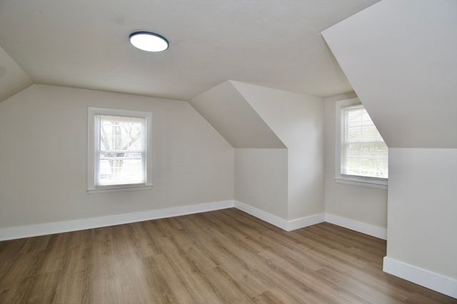 1657 Carew St, Springfield, MA 01104