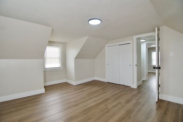 1657 Carew St, Springfield, MA 01104