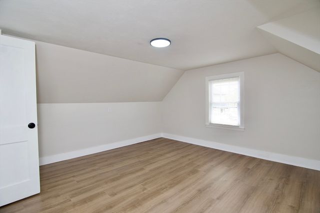 1657 Carew St, Springfield, MA 01104