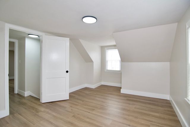 1657 Carew St, Springfield, MA 01104