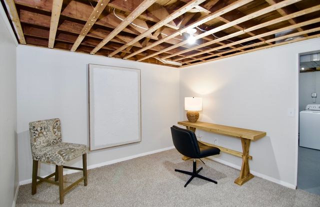 1657 Carew St, Springfield, MA 01104