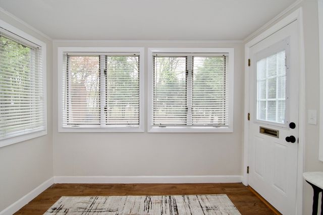 1657 Carew St, Springfield, MA 01104