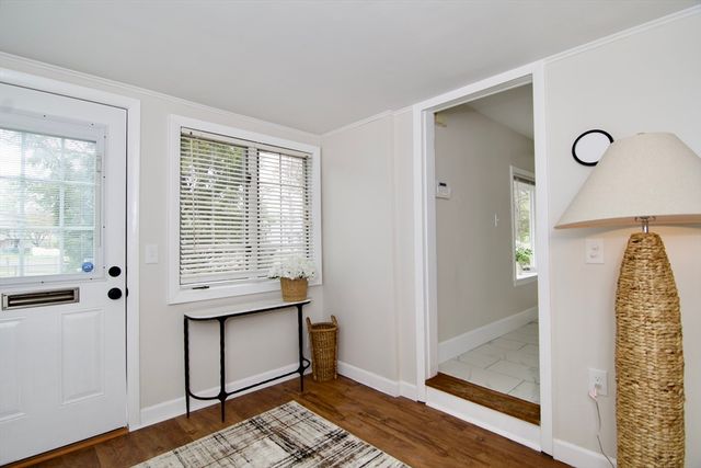 1657 Carew St, Springfield, MA 01104