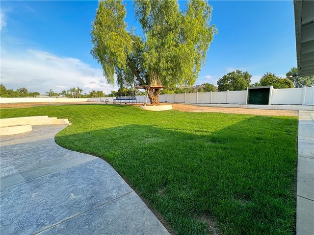 16698 Washington Street, Riverside, CA 92504