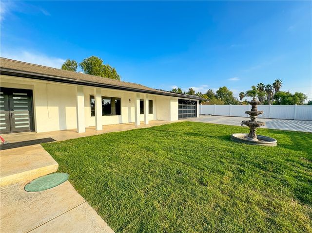 16698 Washington Street, Riverside, CA 92504