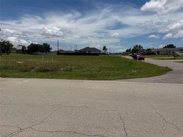 2829 NE 5TH AVENUE, Cape Coral, FL 33909