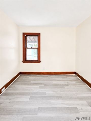 31 Dartmouth Avenue, Buffalo, NY 14215