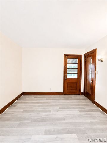 31 Dartmouth Avenue, Buffalo, NY 14215