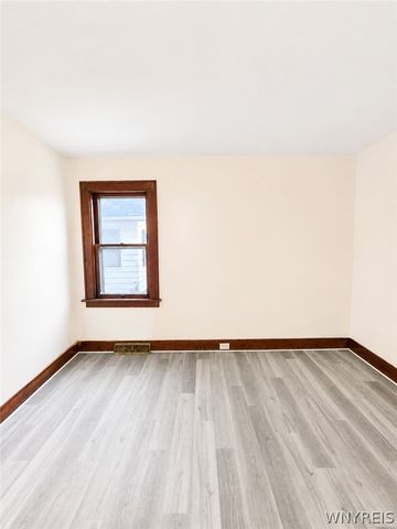 31 Dartmouth Avenue, Buffalo, NY 14215