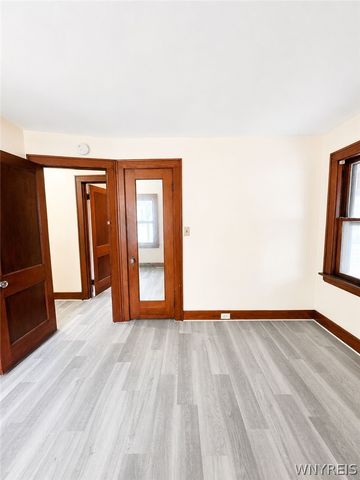 31 Dartmouth Avenue, Buffalo, NY 14215