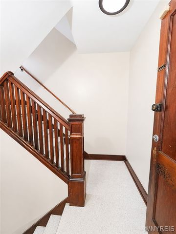 31 Dartmouth Avenue, Buffalo, NY 14215