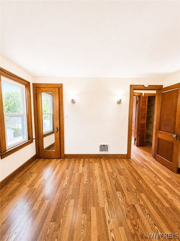 31 Dartmouth Avenue, Buffalo, NY 14215