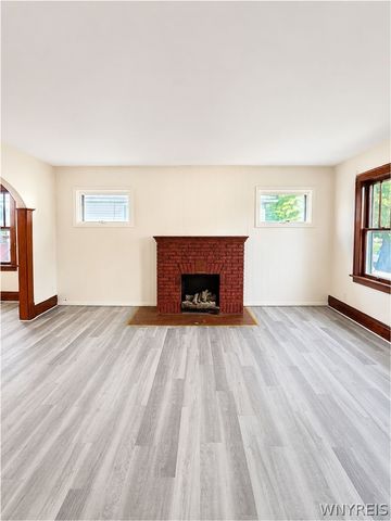 31 Dartmouth Avenue, Buffalo, NY 14215