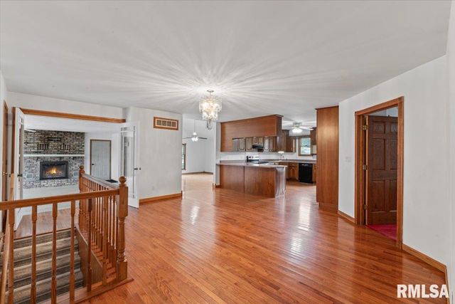 1610 WISCONSIN Street, Le Claire, IA 52753