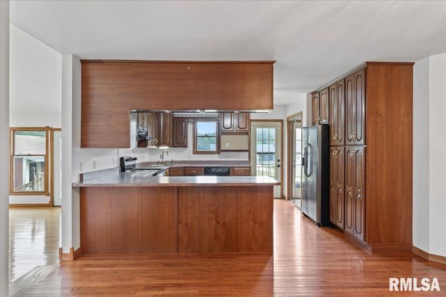 1610 WISCONSIN Street, Le Claire, IA 52753