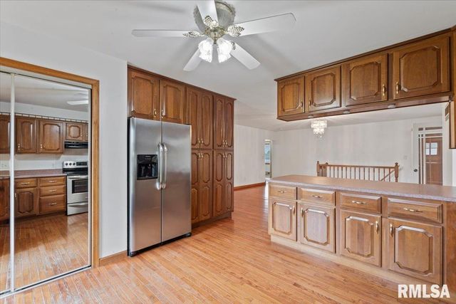 1610 WISCONSIN Street, Le Claire, IA 52753