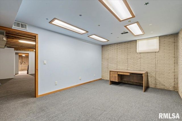 1610 WISCONSIN Street, Le Claire, IA 52753