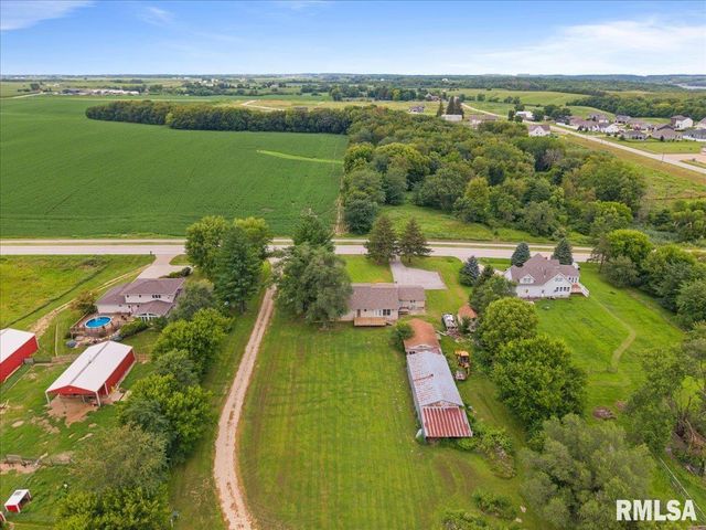 1610 WISCONSIN Street, Le Claire, IA 52753