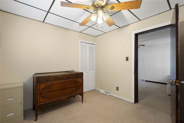 17 Hickory St, Burgettstown Boro, PA 15021