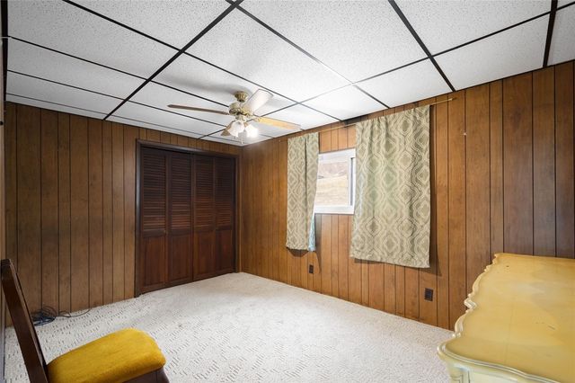 17 Hickory St, Burgettstown Boro, PA 15021