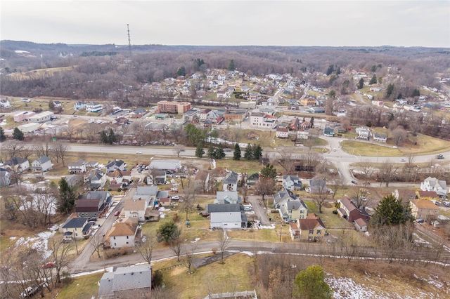 17 Hickory St, Burgettstown Boro, PA 15021