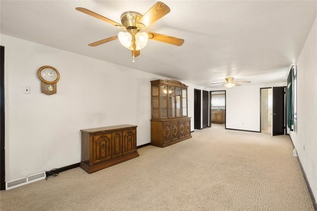 17 Hickory St, Burgettstown Boro, PA 15021